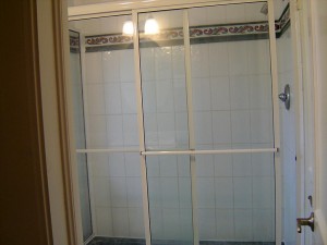 master shower before- Maison de Pax