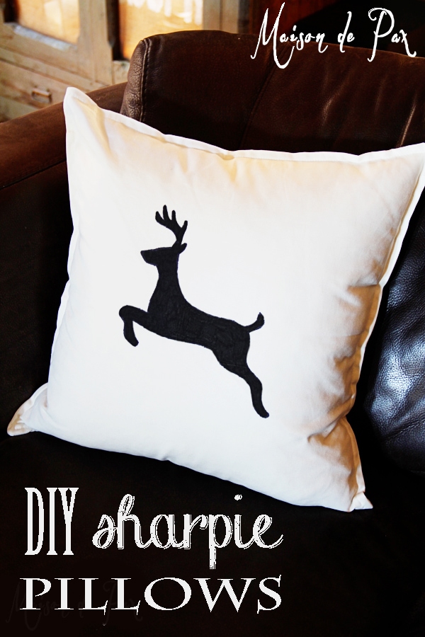 Easiest project ever and great design ideas! via maisondepax.com #sharpie #christmas #pillow #DIY