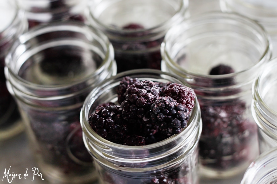 Easy and delicious blackberry cobbler- Maison de Pax
