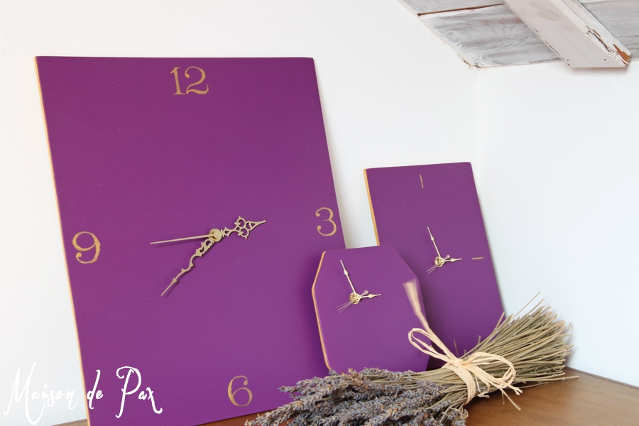 Click through for step by step instructions to turn plywood scraps into gorgeous, working clocks!