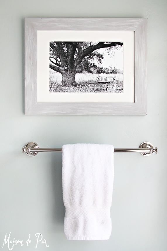 Bathroom towel rack- Maison de Pax