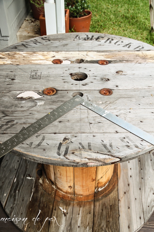 DIY Industrial Spool Table with measurements- Maison de Pax