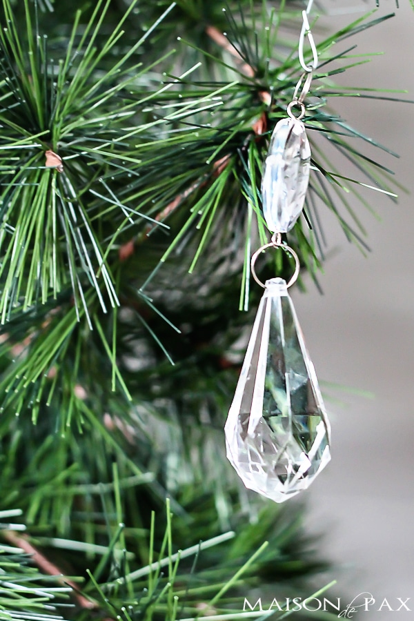 Gorgeous idea! Add chandelier crystals to your Christmas tree |via maisondepax.com #ornament #diy #decor