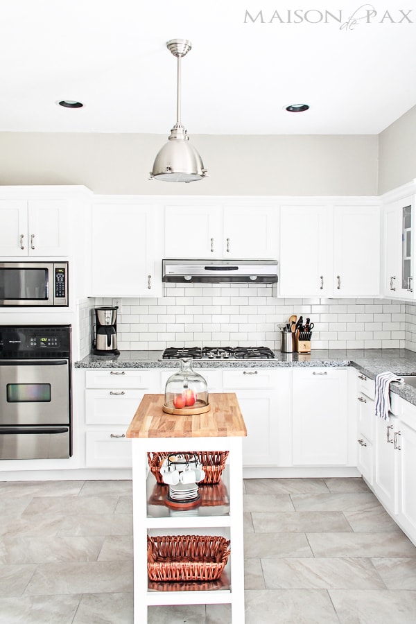 Naturally lit and photographed white kitchen - Maison de Pax