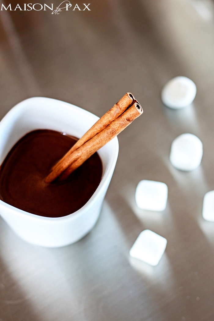 What an adorable idea! A hot chocolate and snack bar - perfect for fall and winter and all those holiday visitors | maisondepax.com