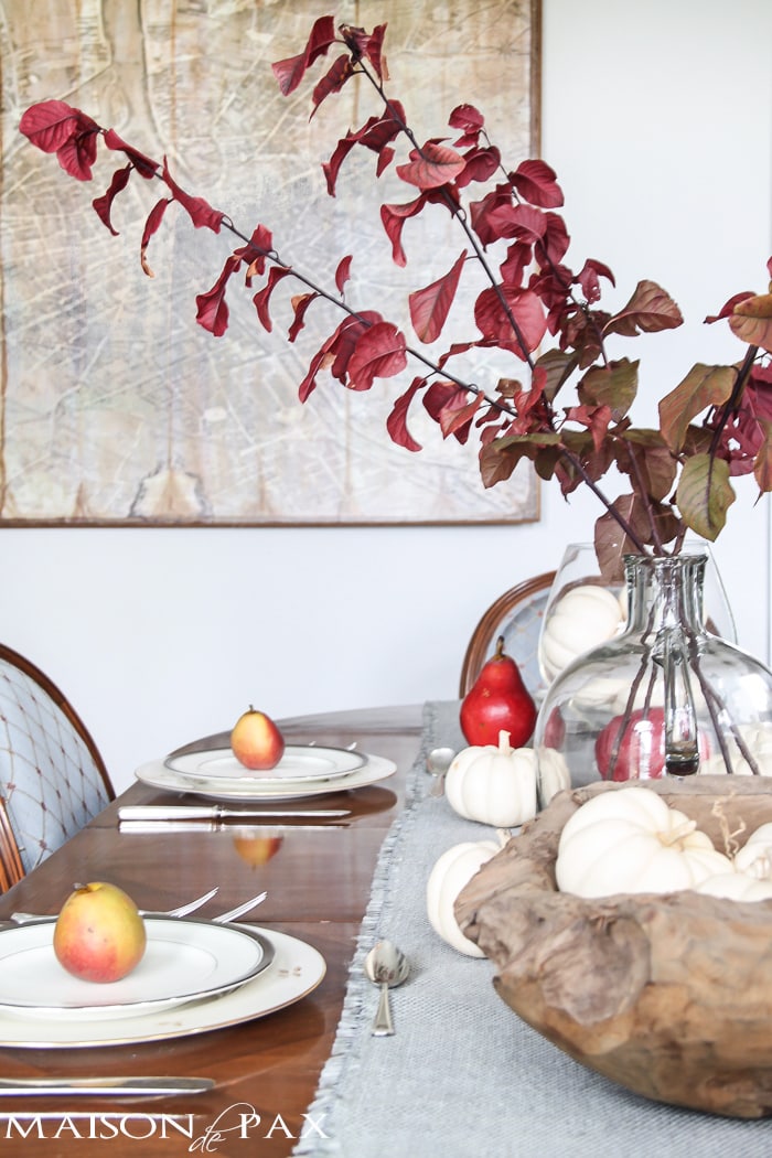How to set a gorgeous Thanksgiving table: step by step process for a beautiful fall tablescape and gorgeous inspiration with white pumpkins, fall foliage, pears, and natural textures | maisondepax.com