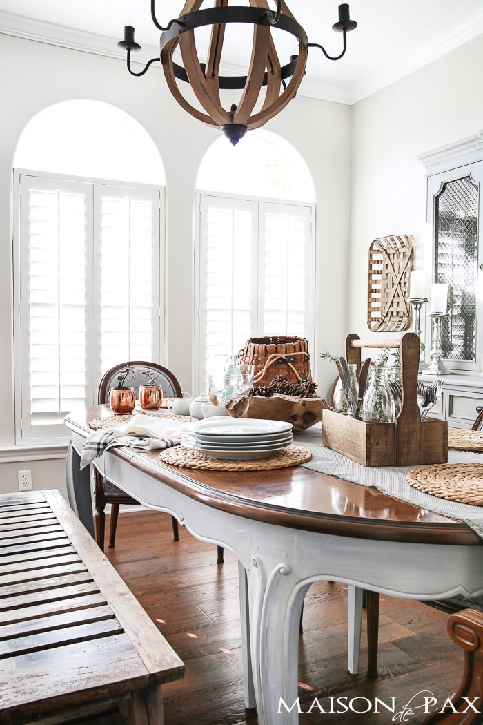 stunning arched windows in this dining room