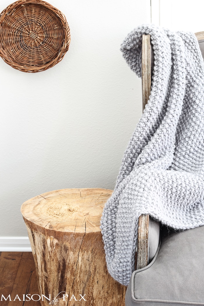 Gorgeous diy chunky knit blanket in a soft gray wool | maisondepax.com