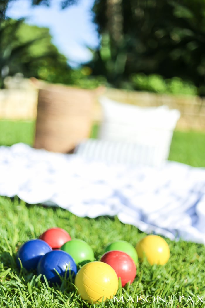 simple summer picnic blanket and games