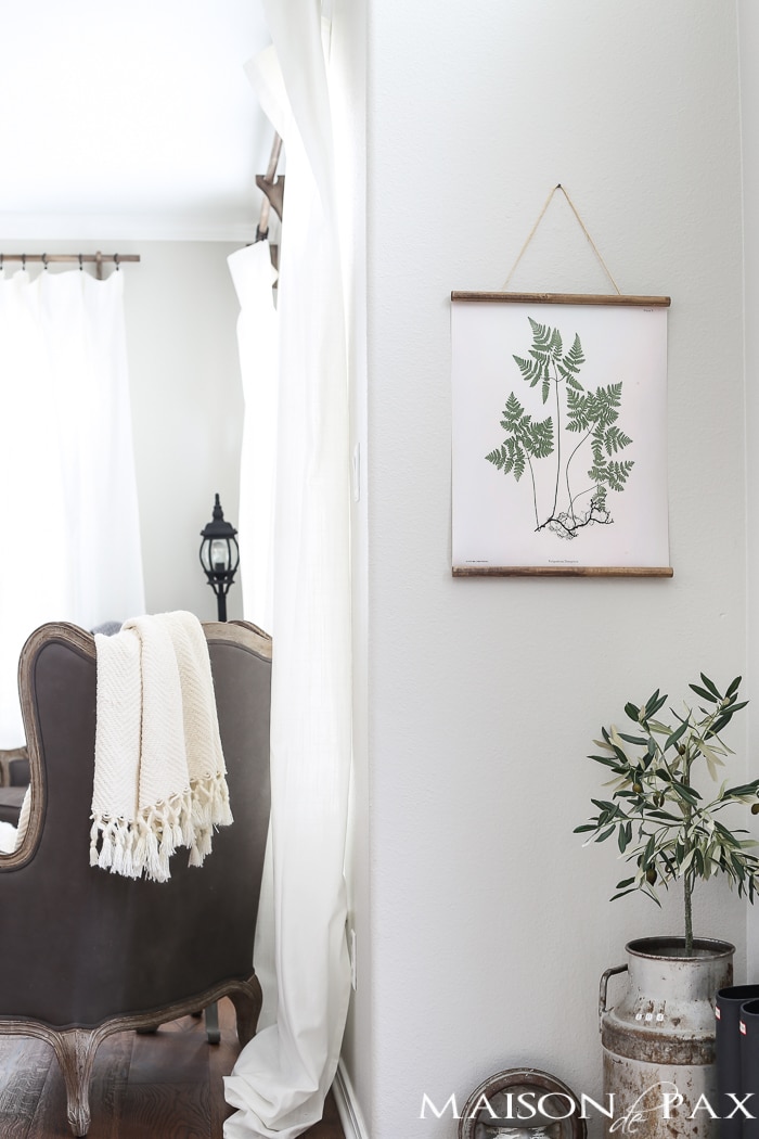 Looking to add a little farmhouse charm to your space? This DIY botanical hanging is so easy. Make it AND so many other fun, farmhouse, DIY Projects.