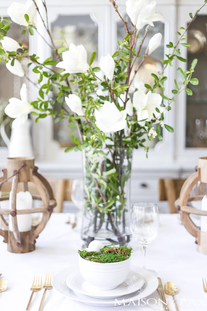 White and green flowers for Easter- Maison de Pax
