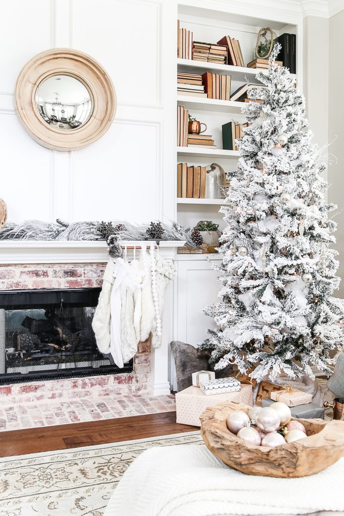 Simple Holiday Decorating: Christmas Home Tour - Maison de Pax