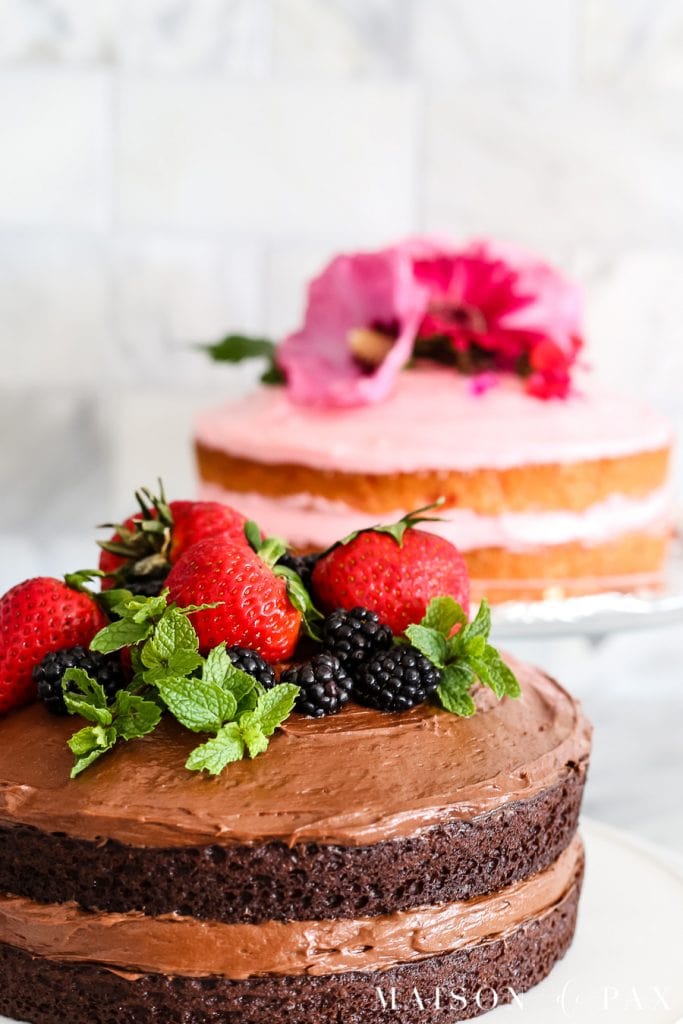 Simple Naked Cakes topped with berries and flowers- Maison de Pax