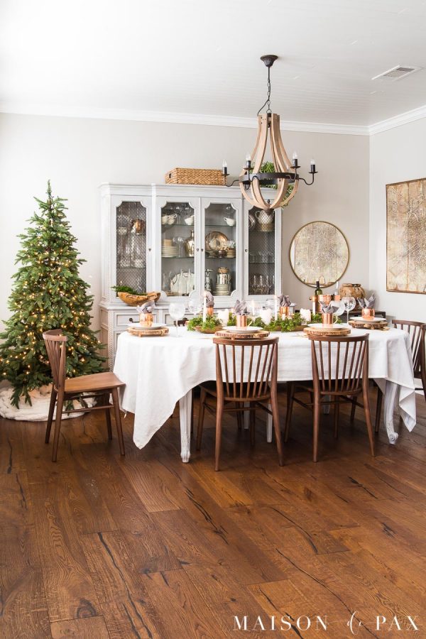 Modern Farmhouse Christmas Dining Room - Maison de Pax