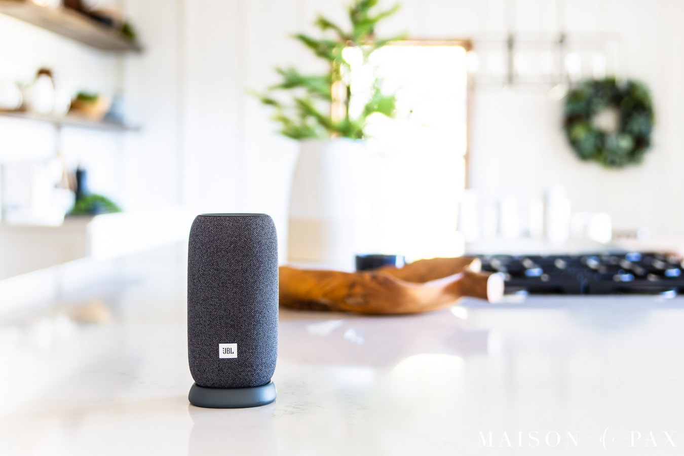 waterproof smart speaker with voice command | Maison de Pax