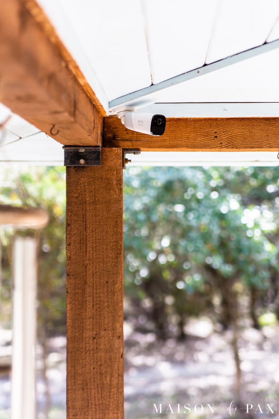 outdoor security camera in porch roof | Maison de Pax