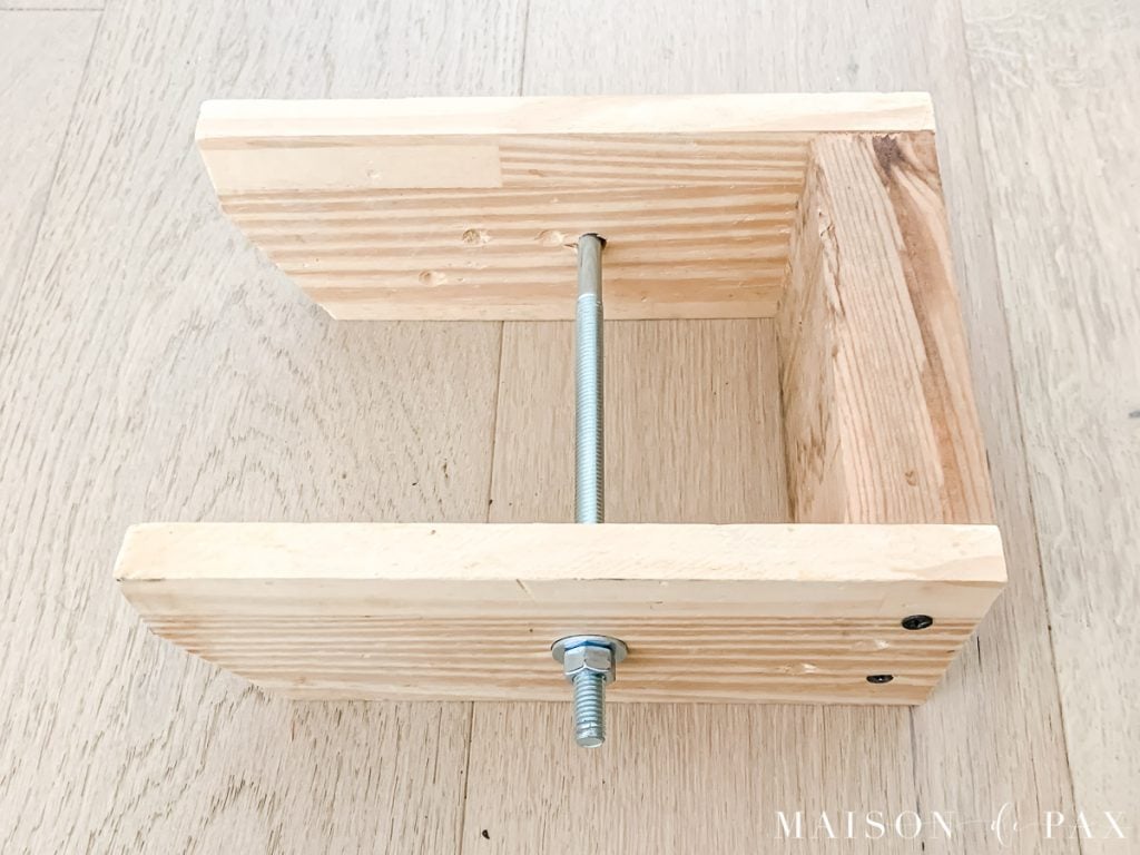 u-shaped wood clamp | Maison de Pax