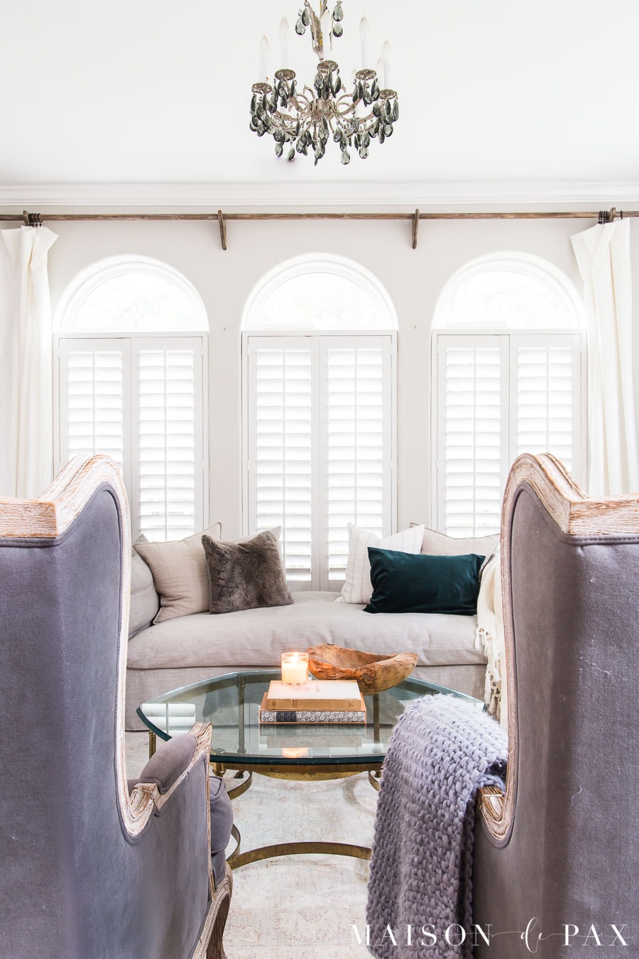 neutral fall decor ideas in living room | Maison de Pax