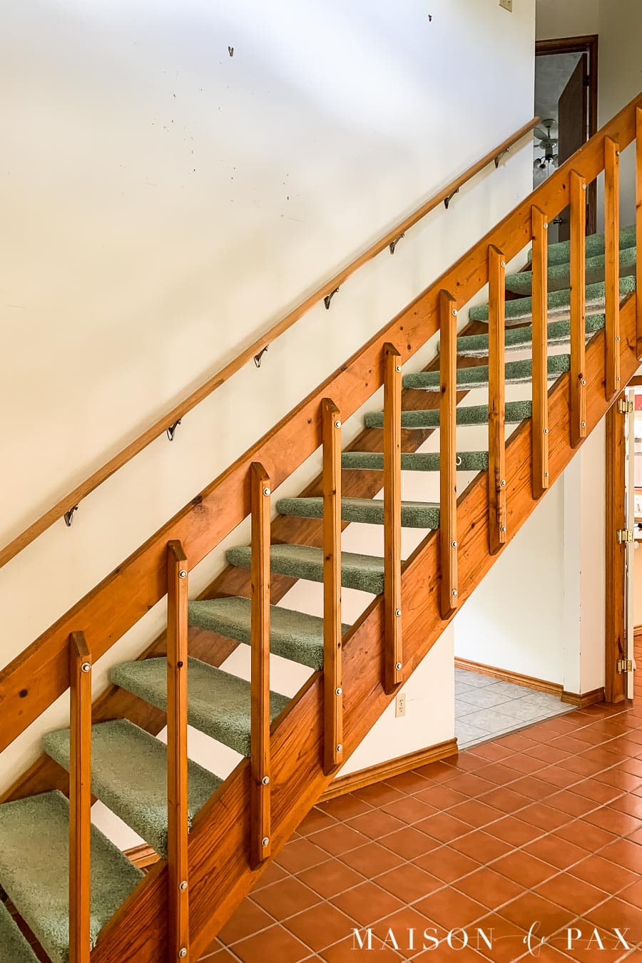 80s wooden stairs before makeover
