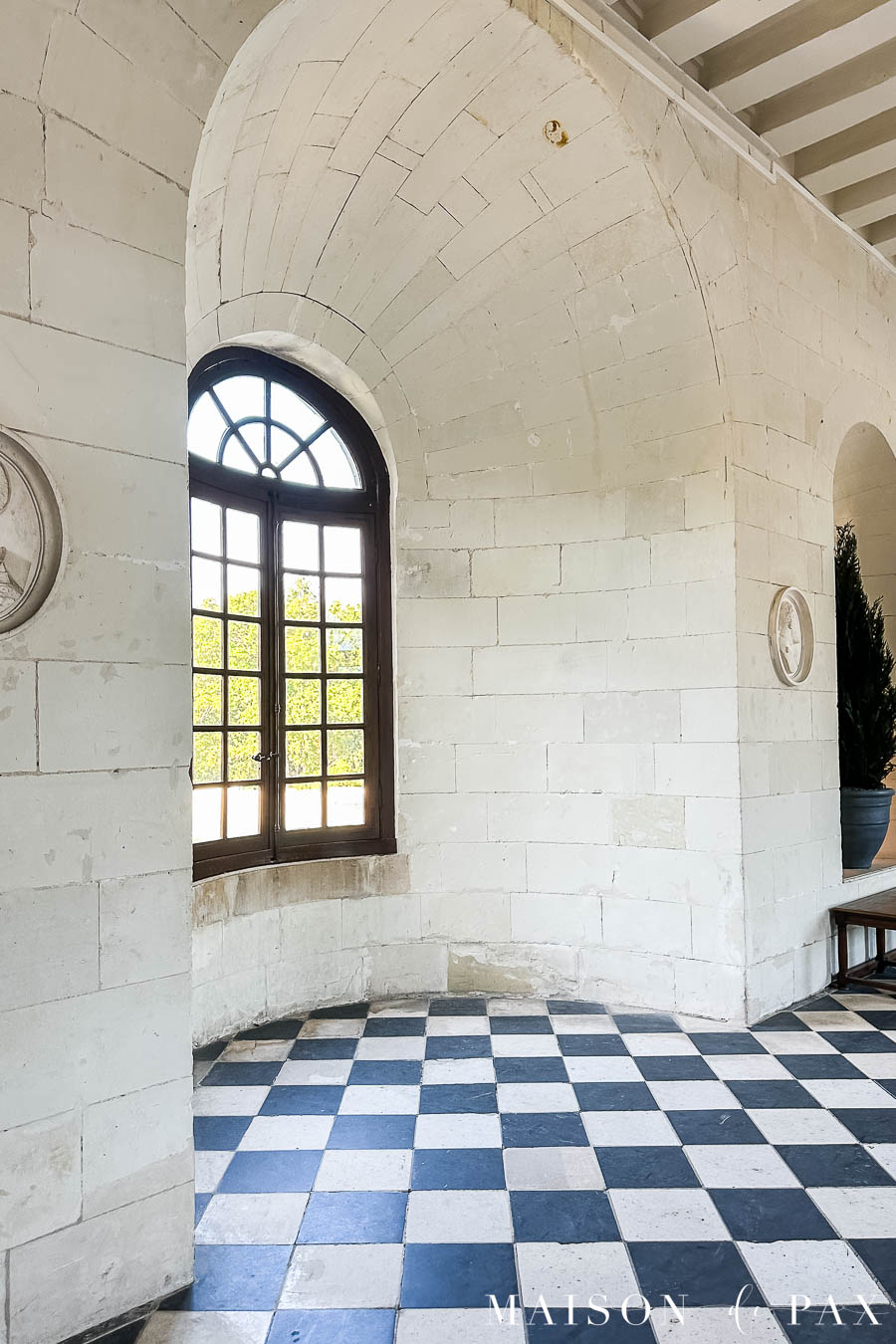 stone checkerboard floors in Chateau de Chenonceau
